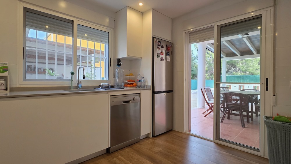 Property 2473 - Image 31